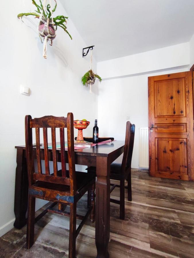 Lauren'S Charm Town Apartment Лефкада Экстерьер фото