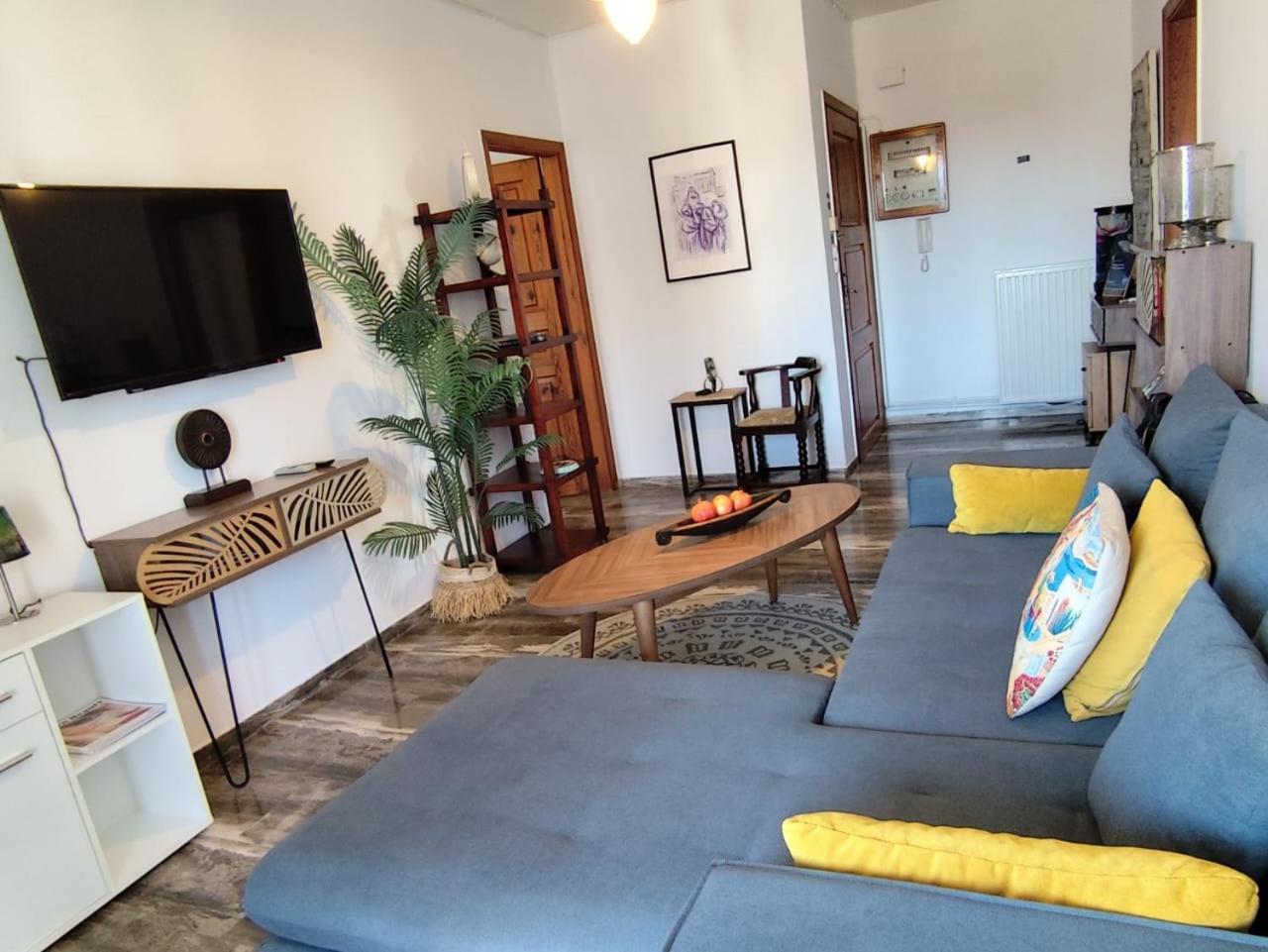 Lauren'S Charm Town Apartment Лефкада Экстерьер фото